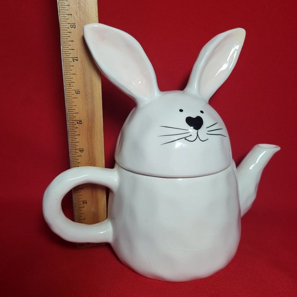 Whimsical Cupboard Bubby Rabbit Teapot White - Picture 8 of 14